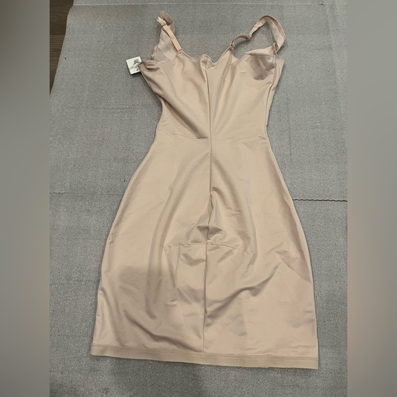 [M]Janira Esbelta Control Combi Dune Slip Dress - Picture 11 of 11